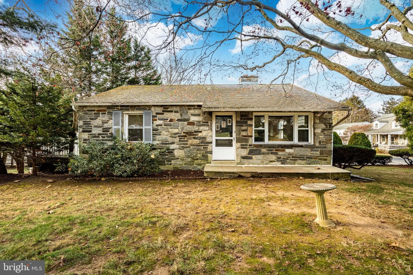 301 2nd Avenue photo 1