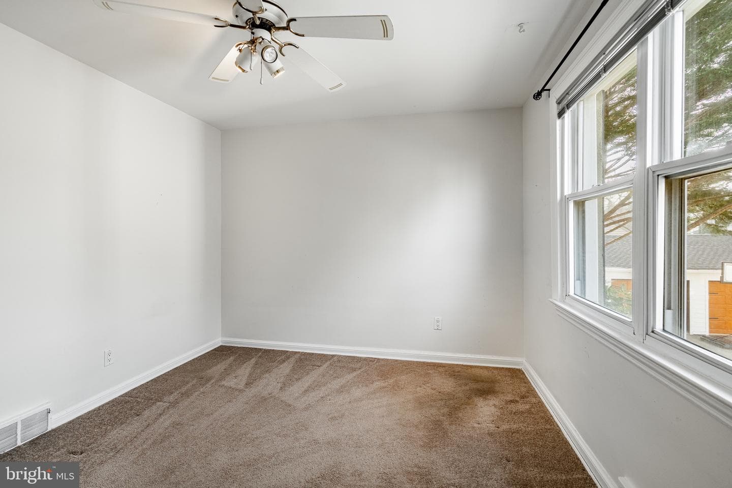 301 2nd Avenue photo 15
