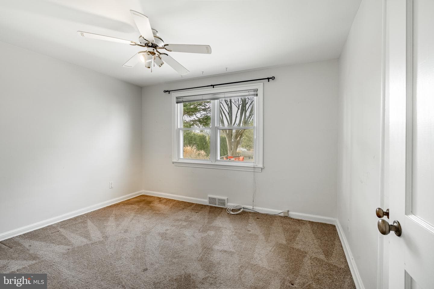 301 2nd Avenue photo 16