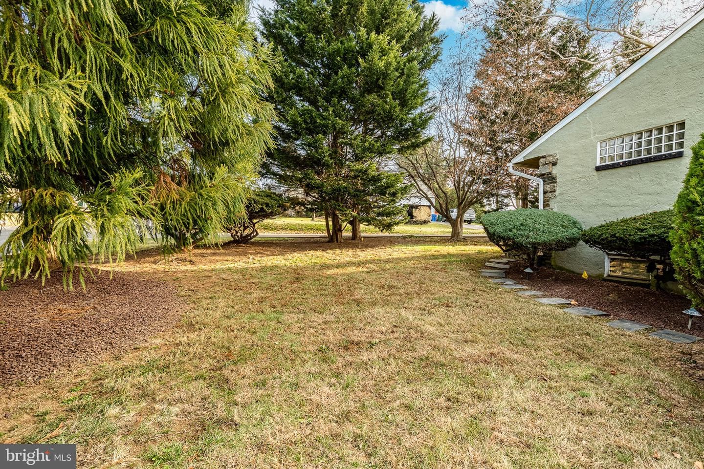 301 2nd Avenue photo 35