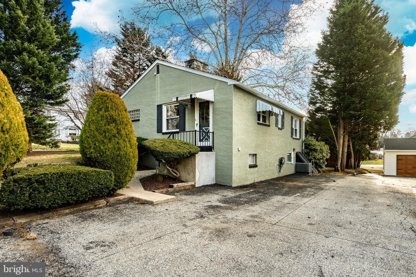 301 2nd Avenue photo 36