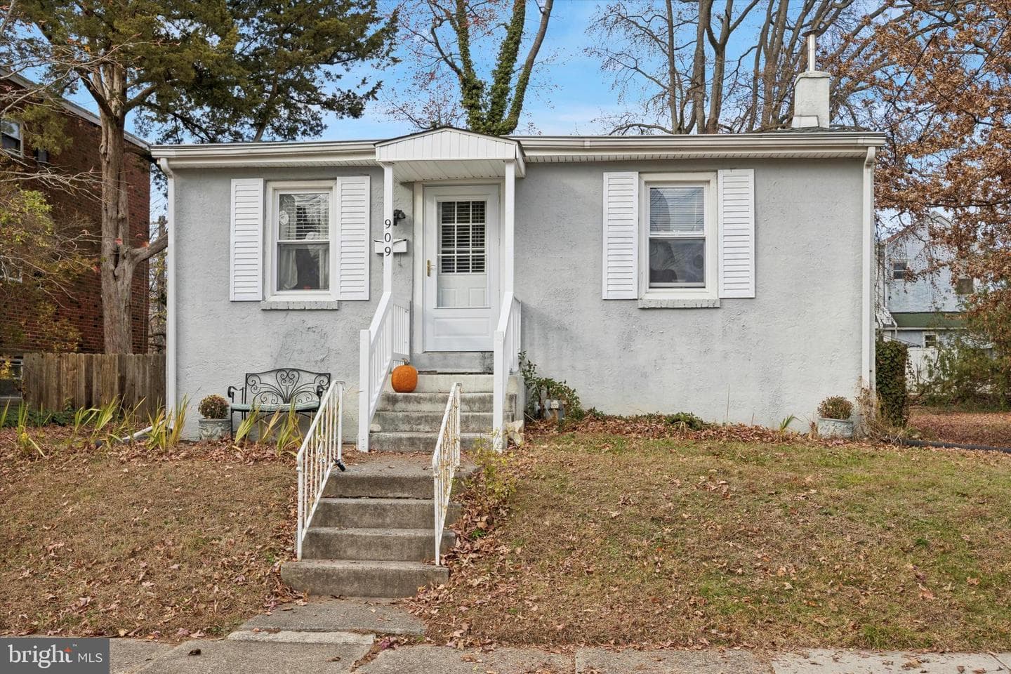 909 Walnut Street photo 1