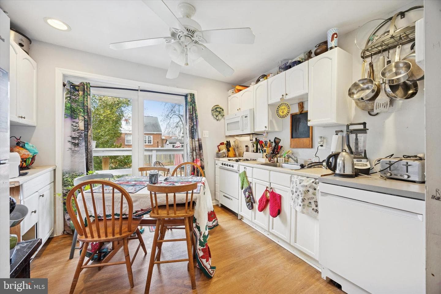 909 Walnut Street photo 6