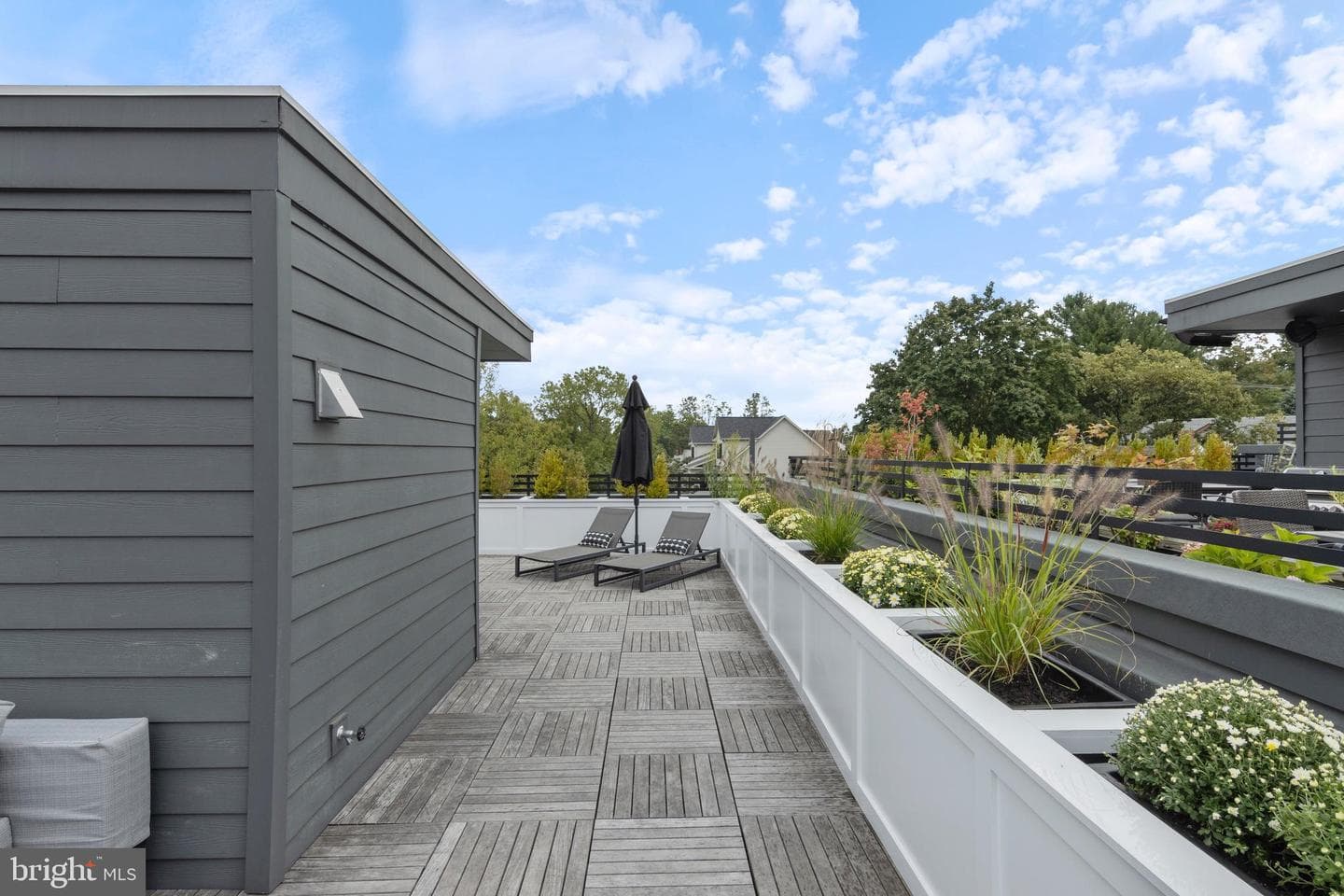 207 Willow Avenue photo 31