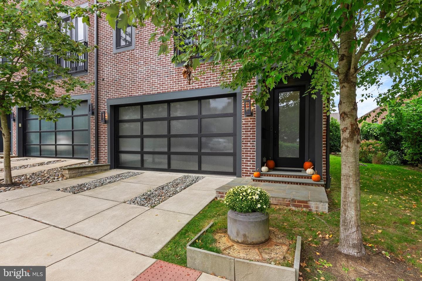 207 Willow Avenue photo 34