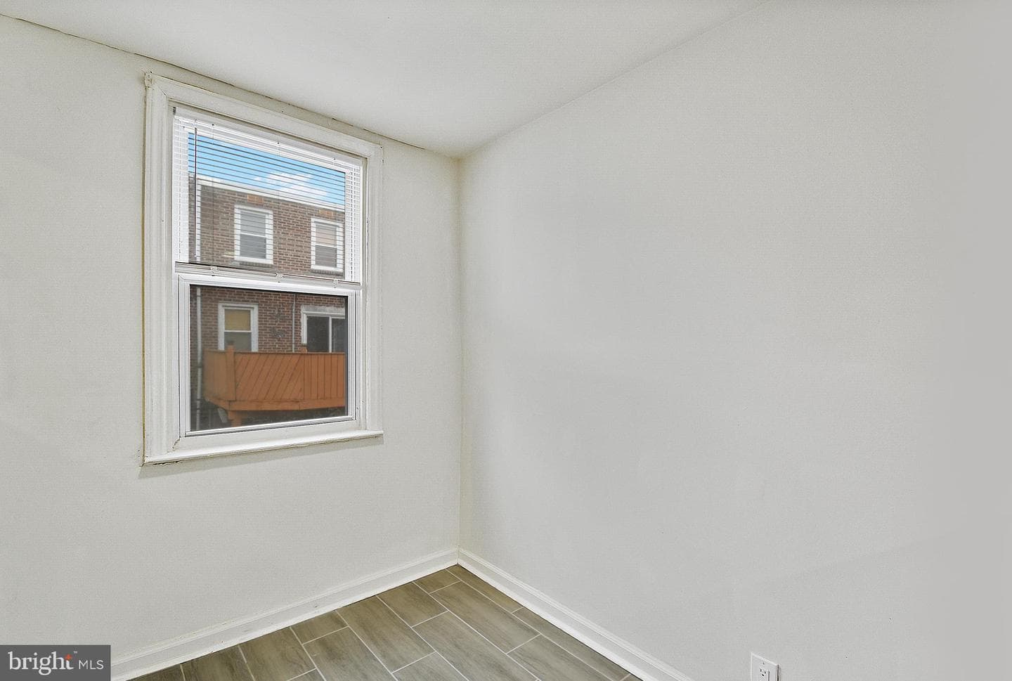 1246 Wycombe Avenue photo 5