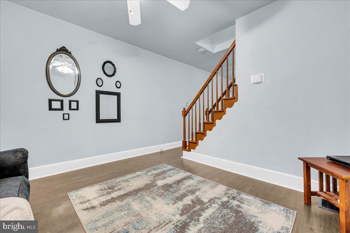 215 8th Street photo 6