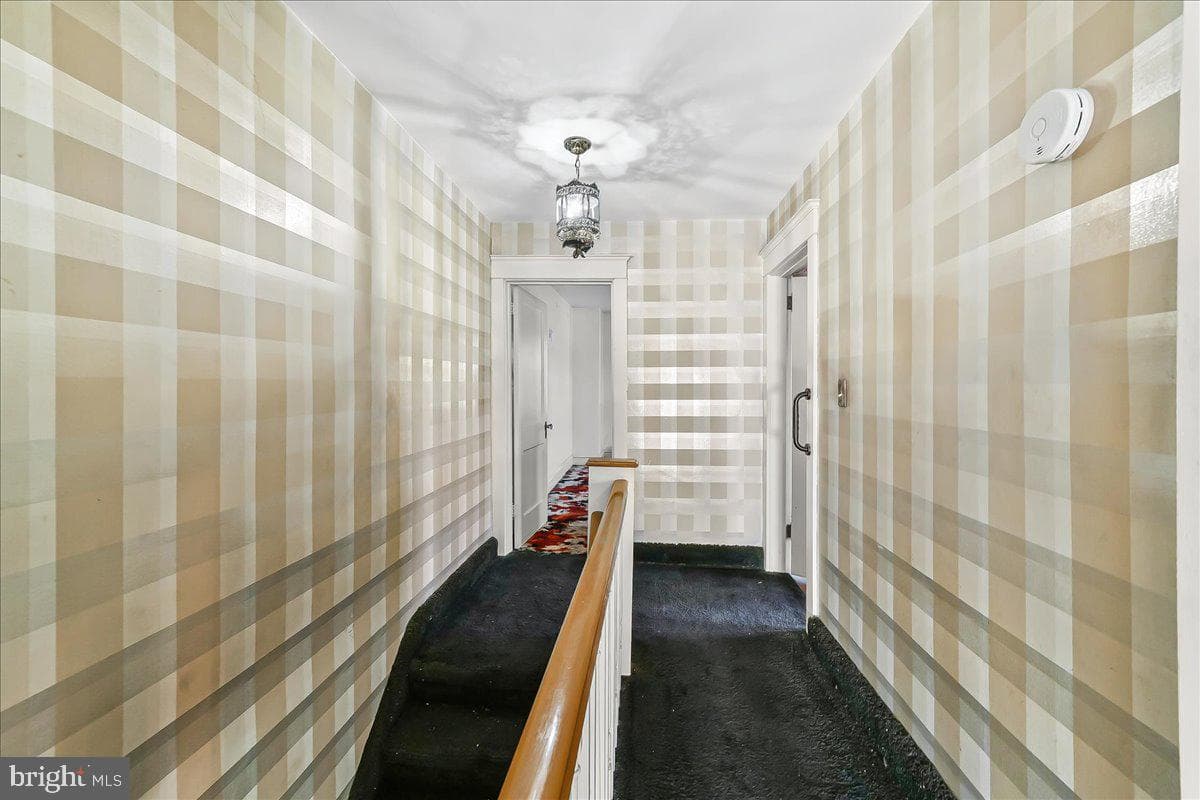 210 Sunnyside Avenue photo 10