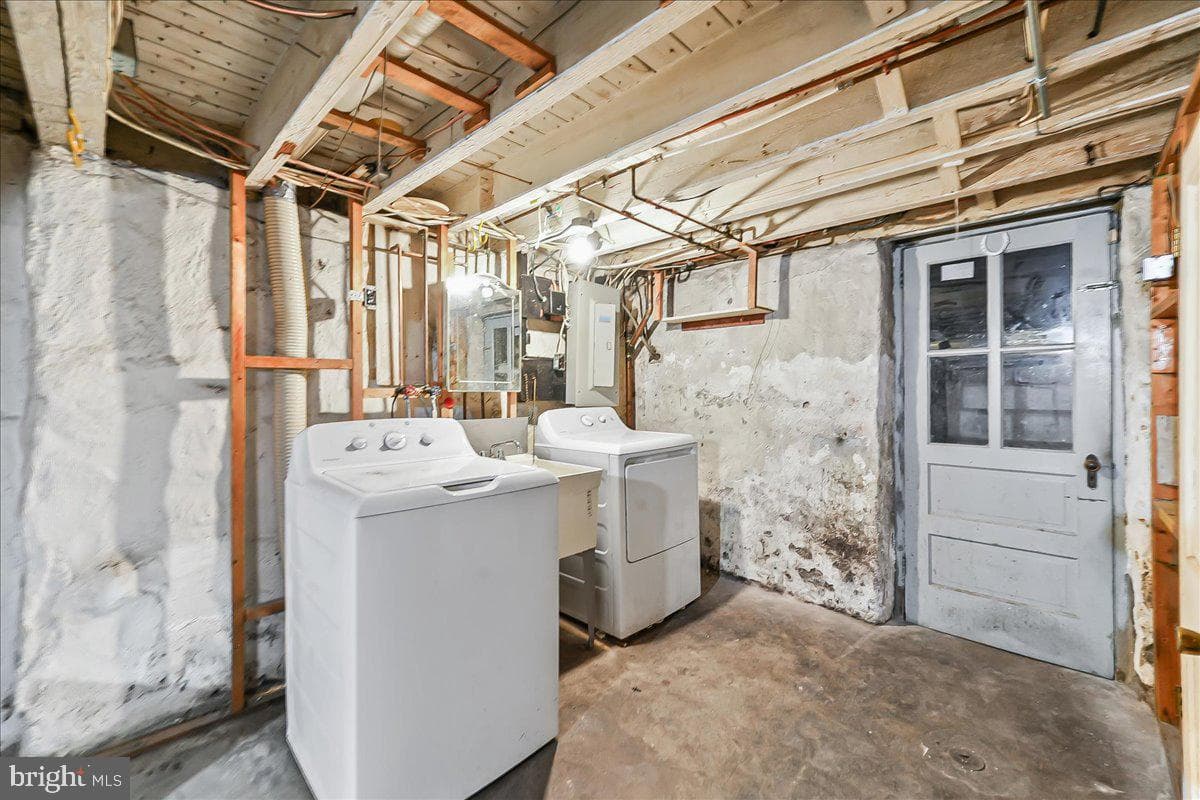 210 Sunnyside Avenue photo 17