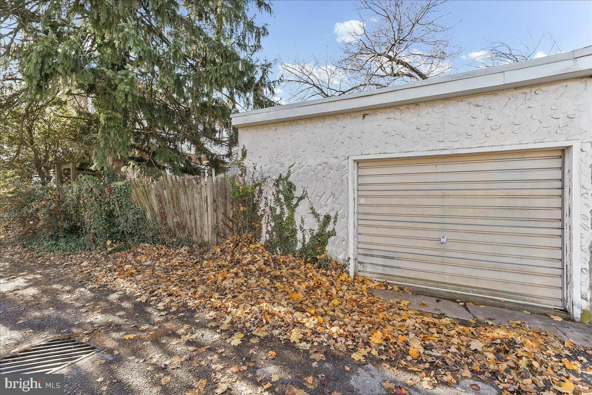 210 Sunnyside Avenue photo 19