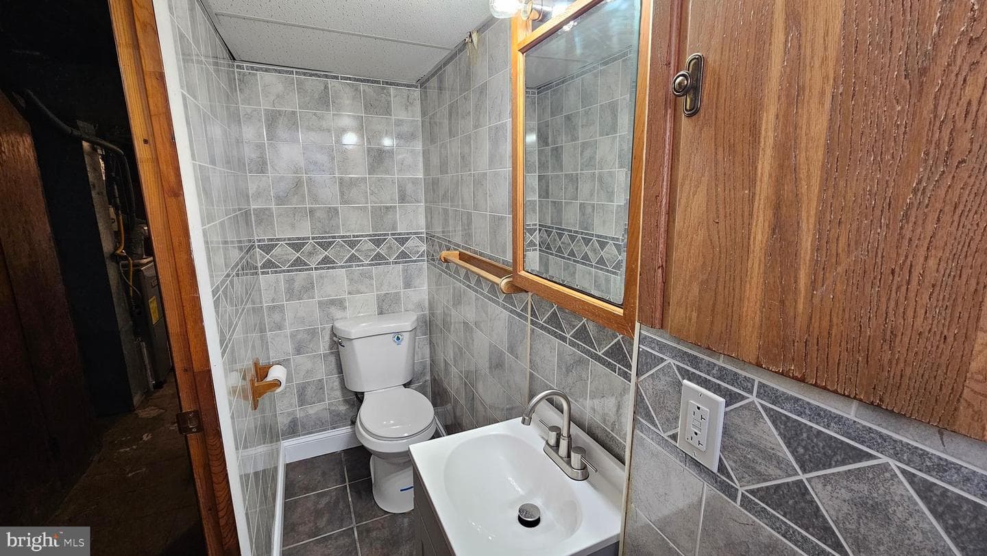 825 Laurel Road photo 33