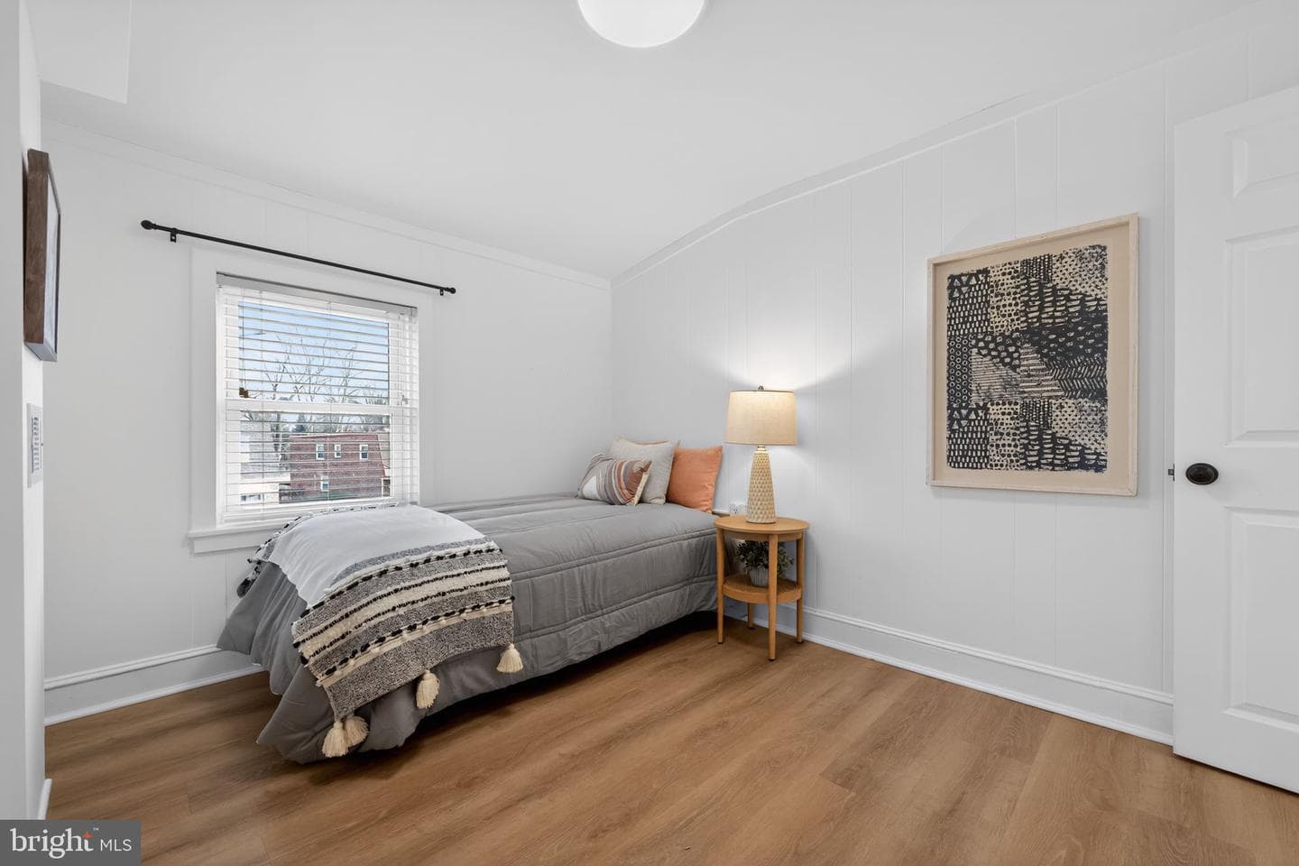 446 Vernon Street photo 27