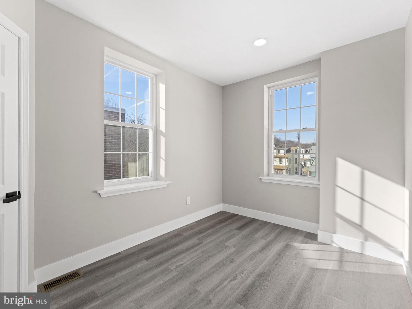 28 S 12th Street photo 19
