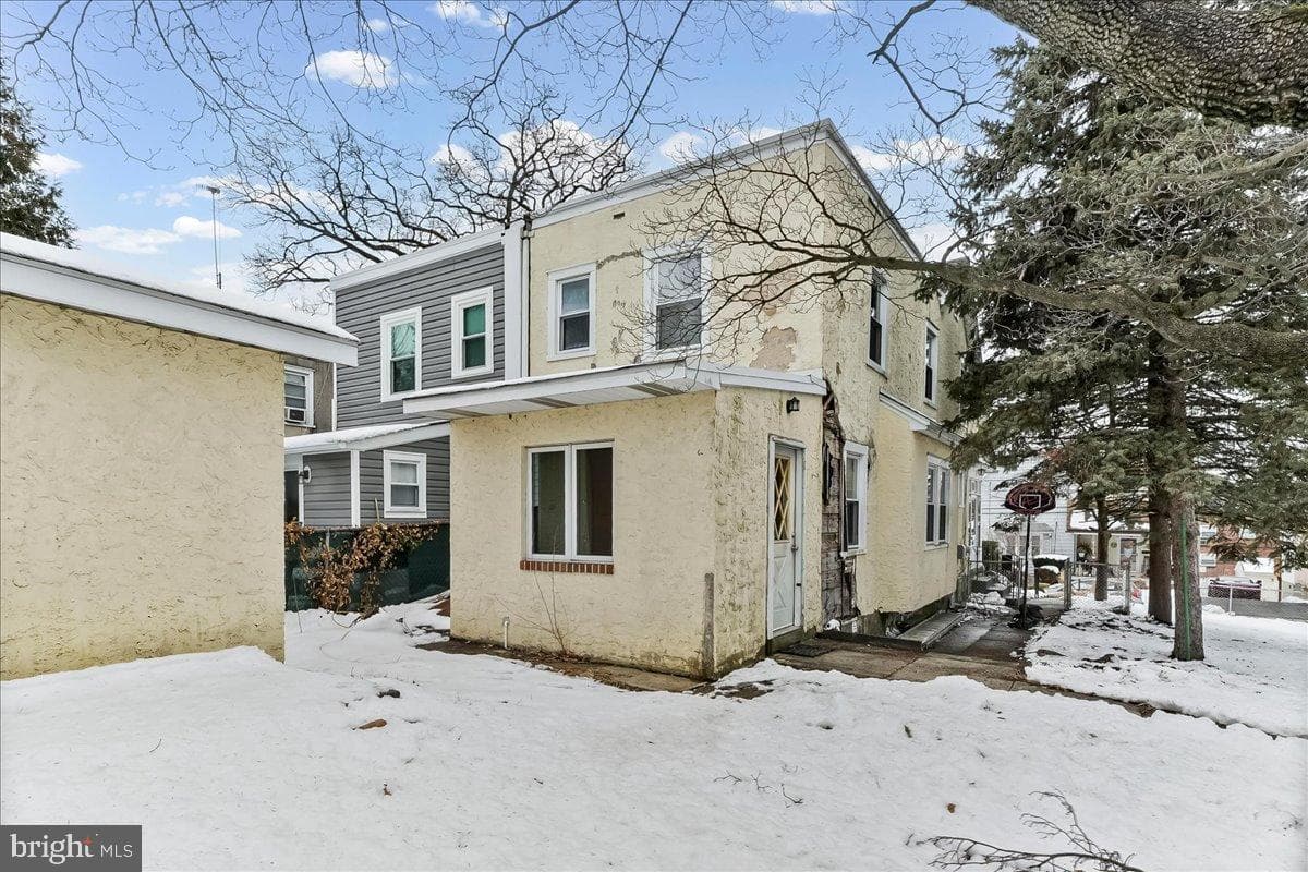 365 Blanchard Road photo 2