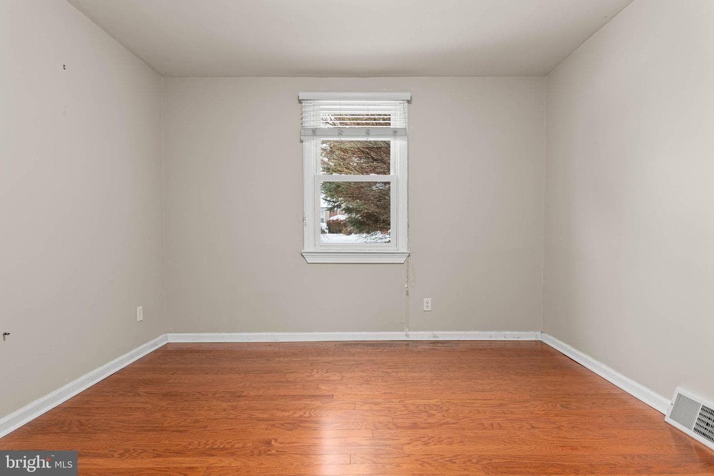 22 Longwood Drive photo 11