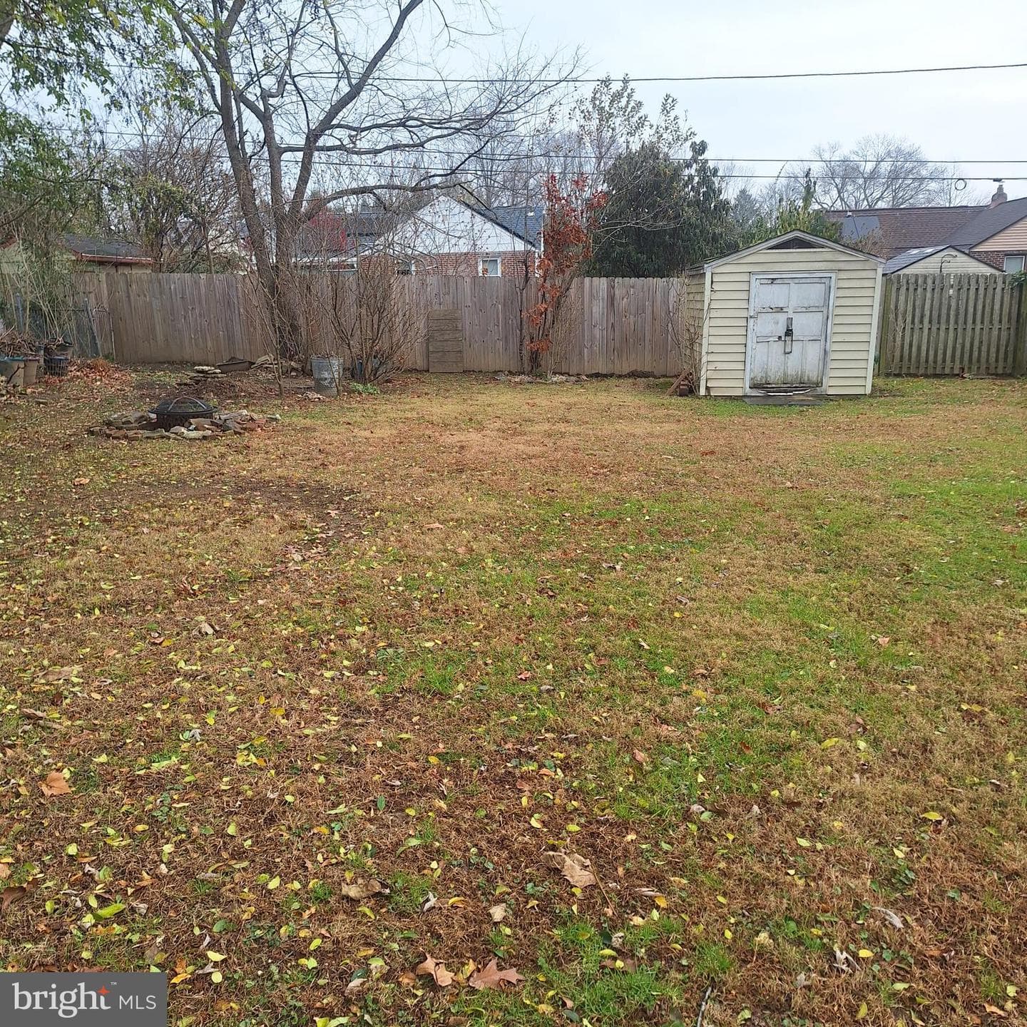 413 Trenton Court photo 2