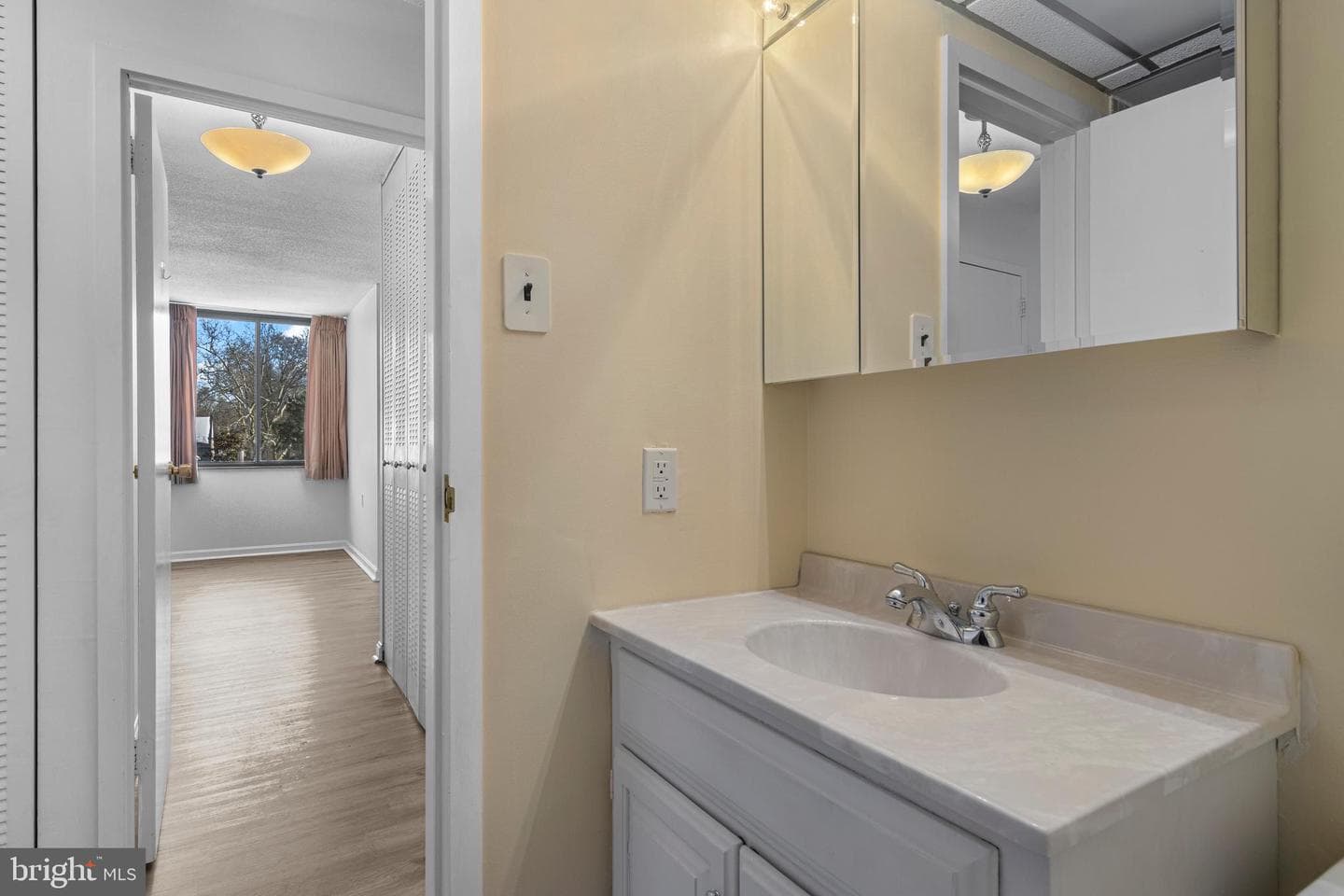 801 Yale Avenue #919 photo 17