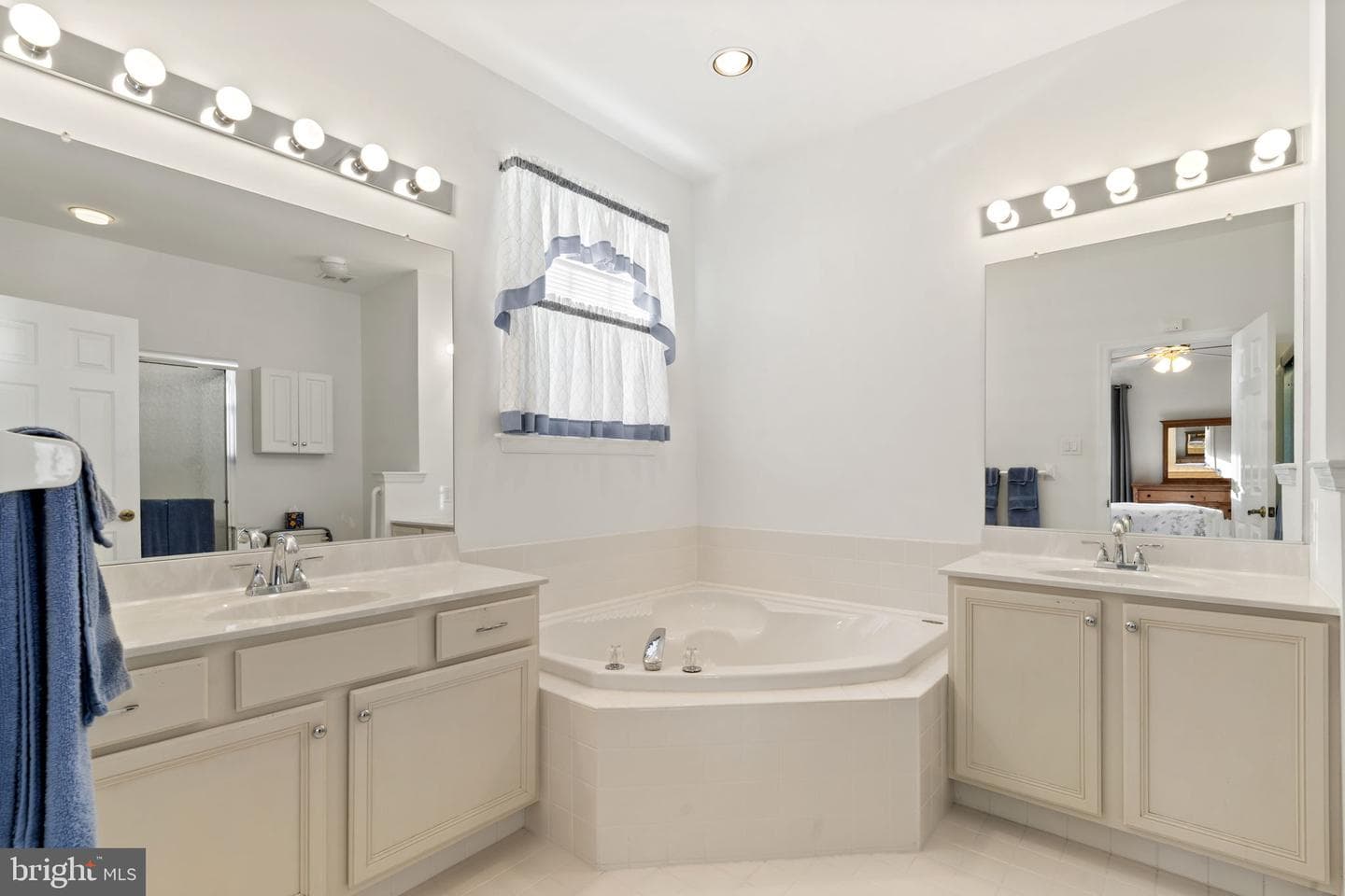 2203 William Campbell Way photo 25