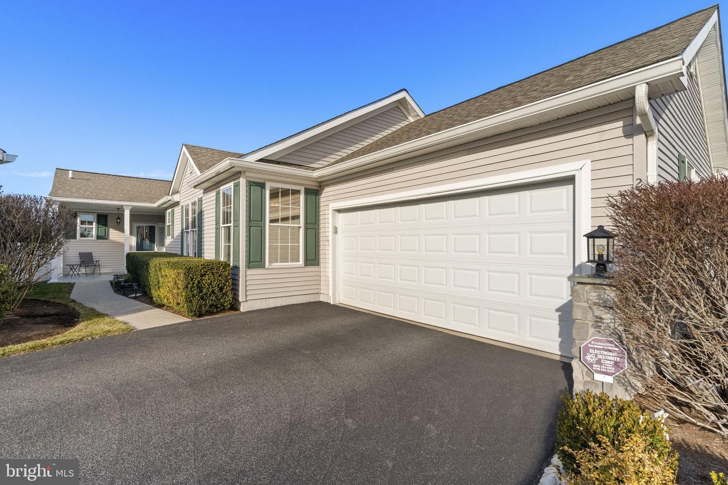 2203 William Campbell Way photo 4