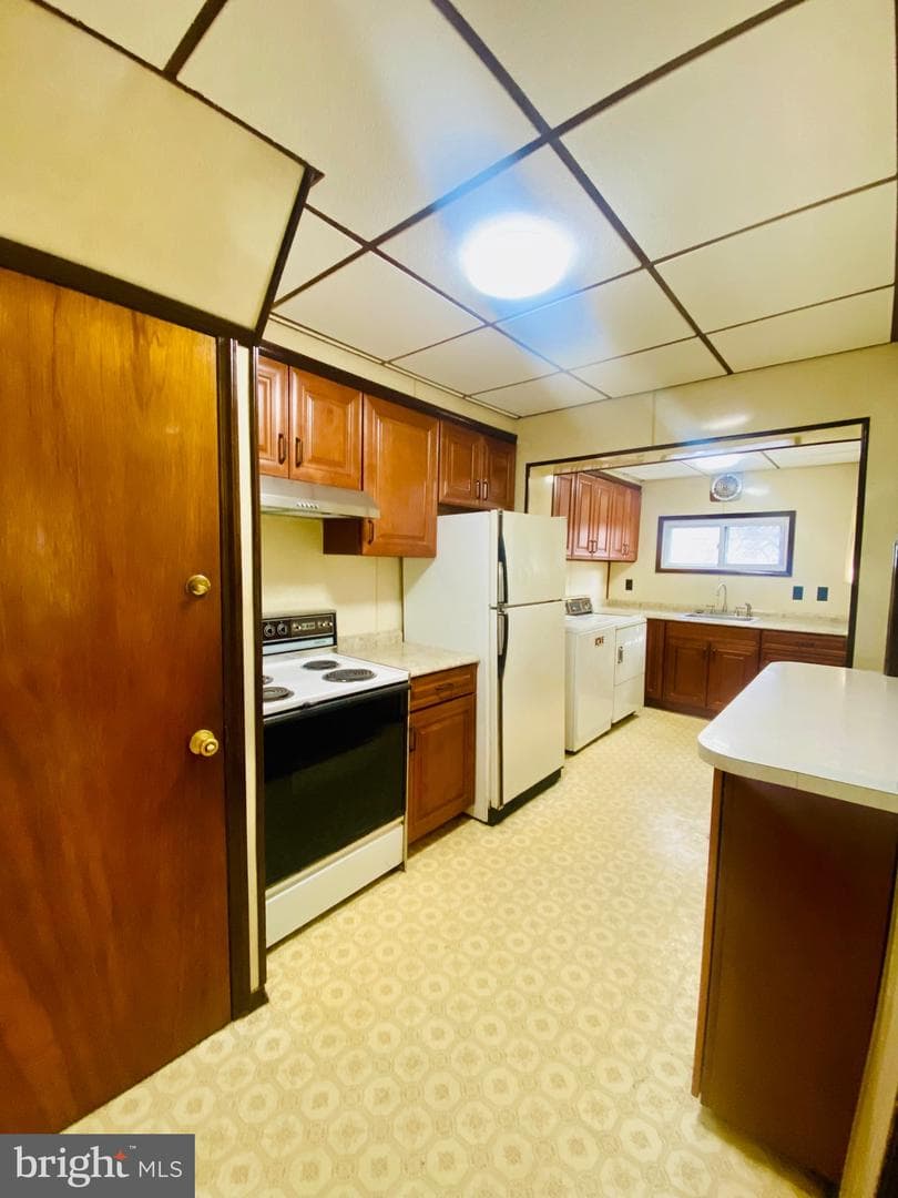 1305 Ridley Avenue photo 10
