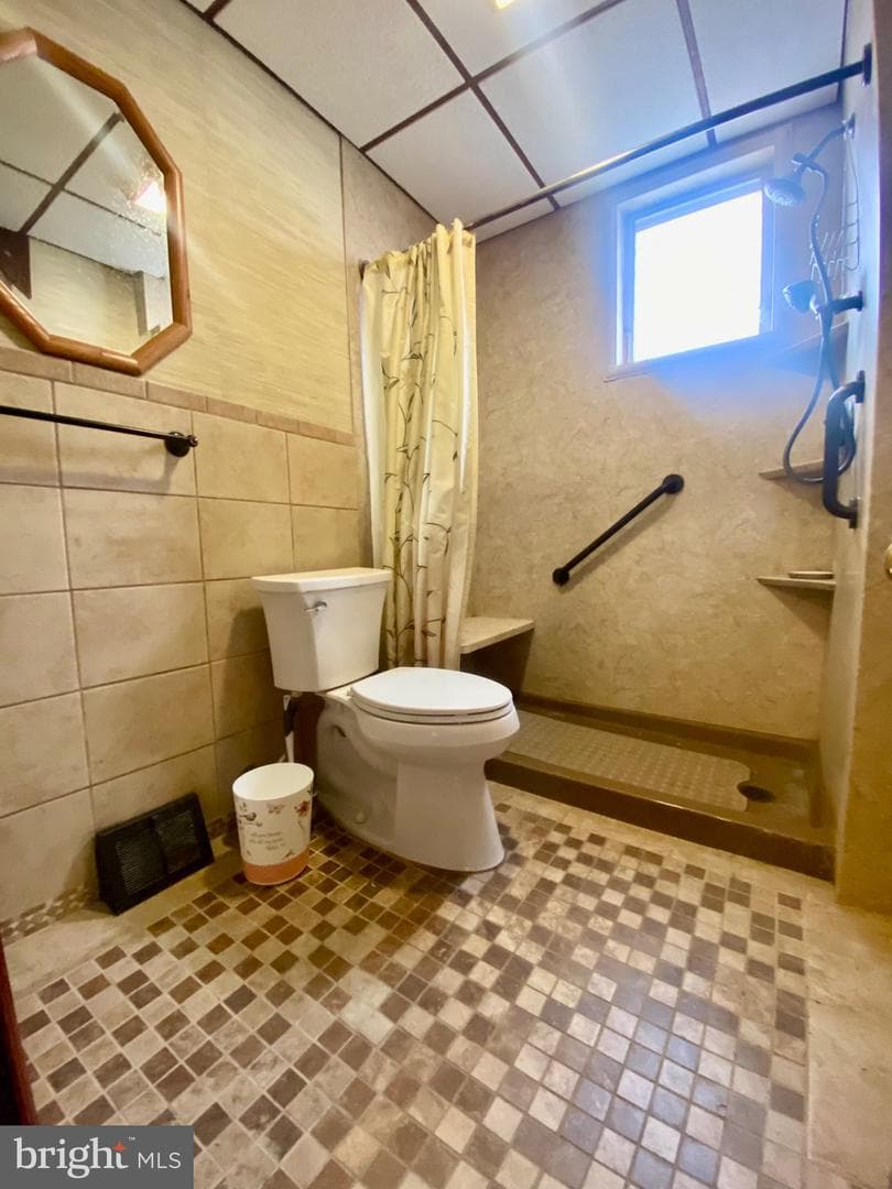 1305 Ridley Avenue photo 15