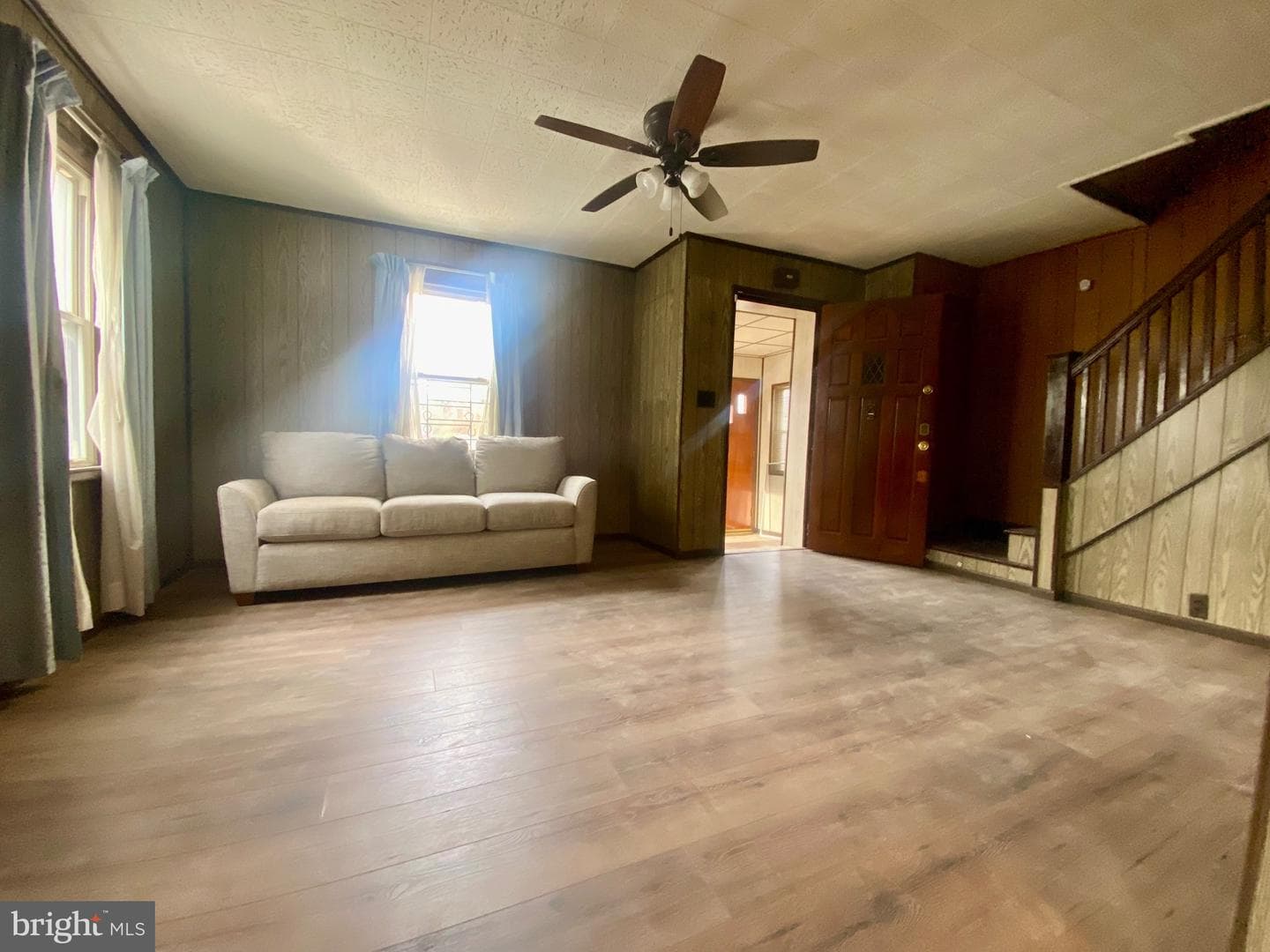 1305 Ridley Avenue photo 7