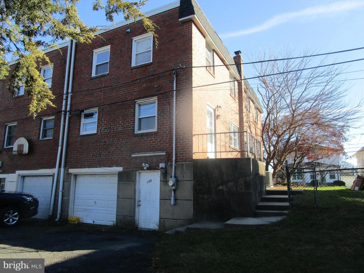135 Drexel Avenue photo 2