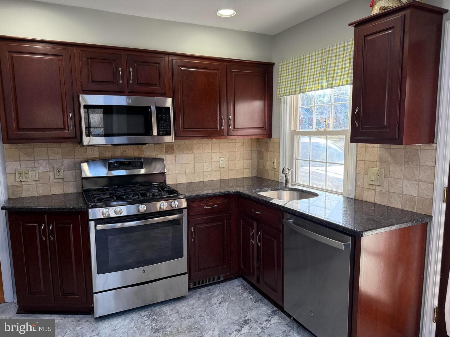 128 Clemson Road photo 12