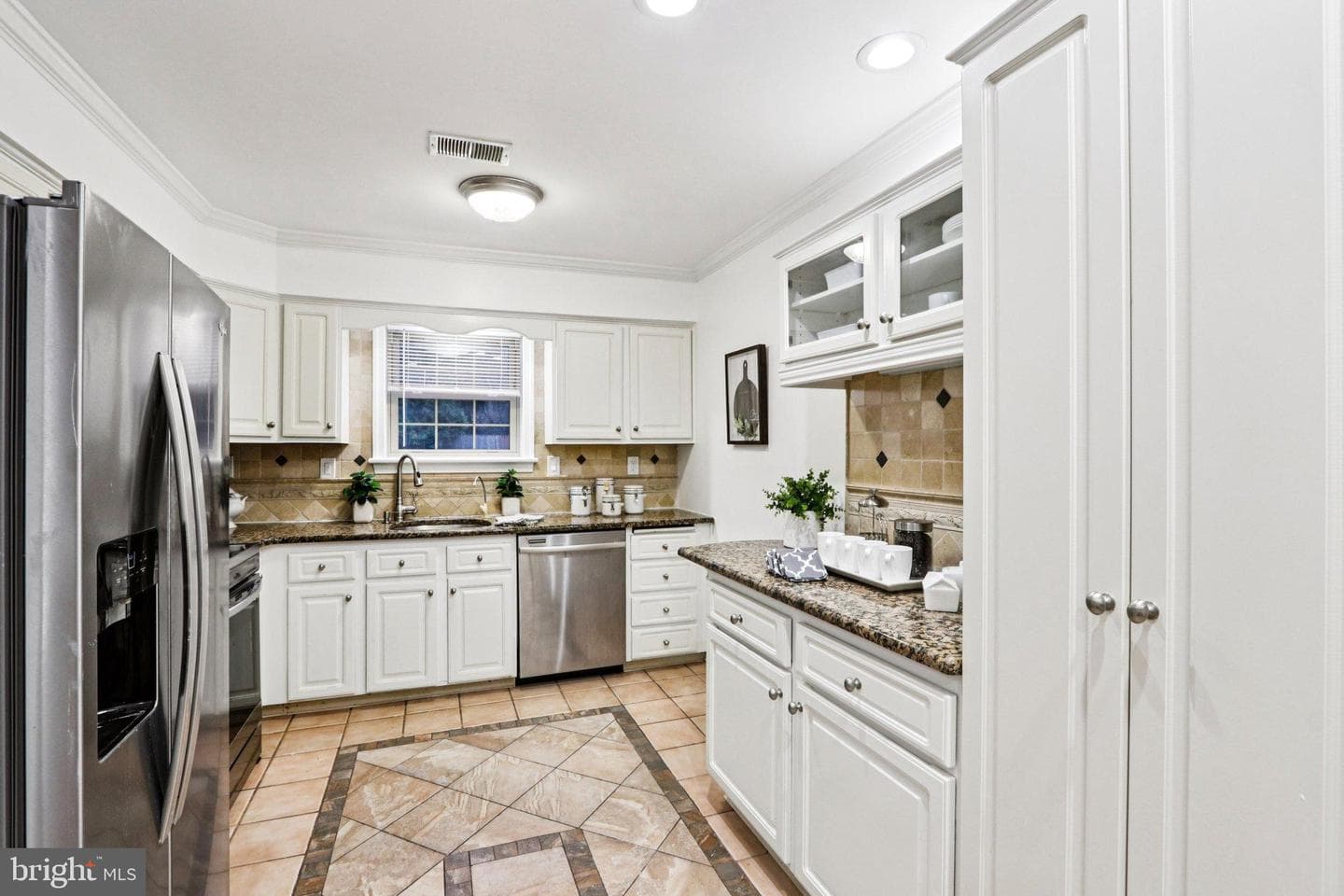120 Eaton Drive photo 13