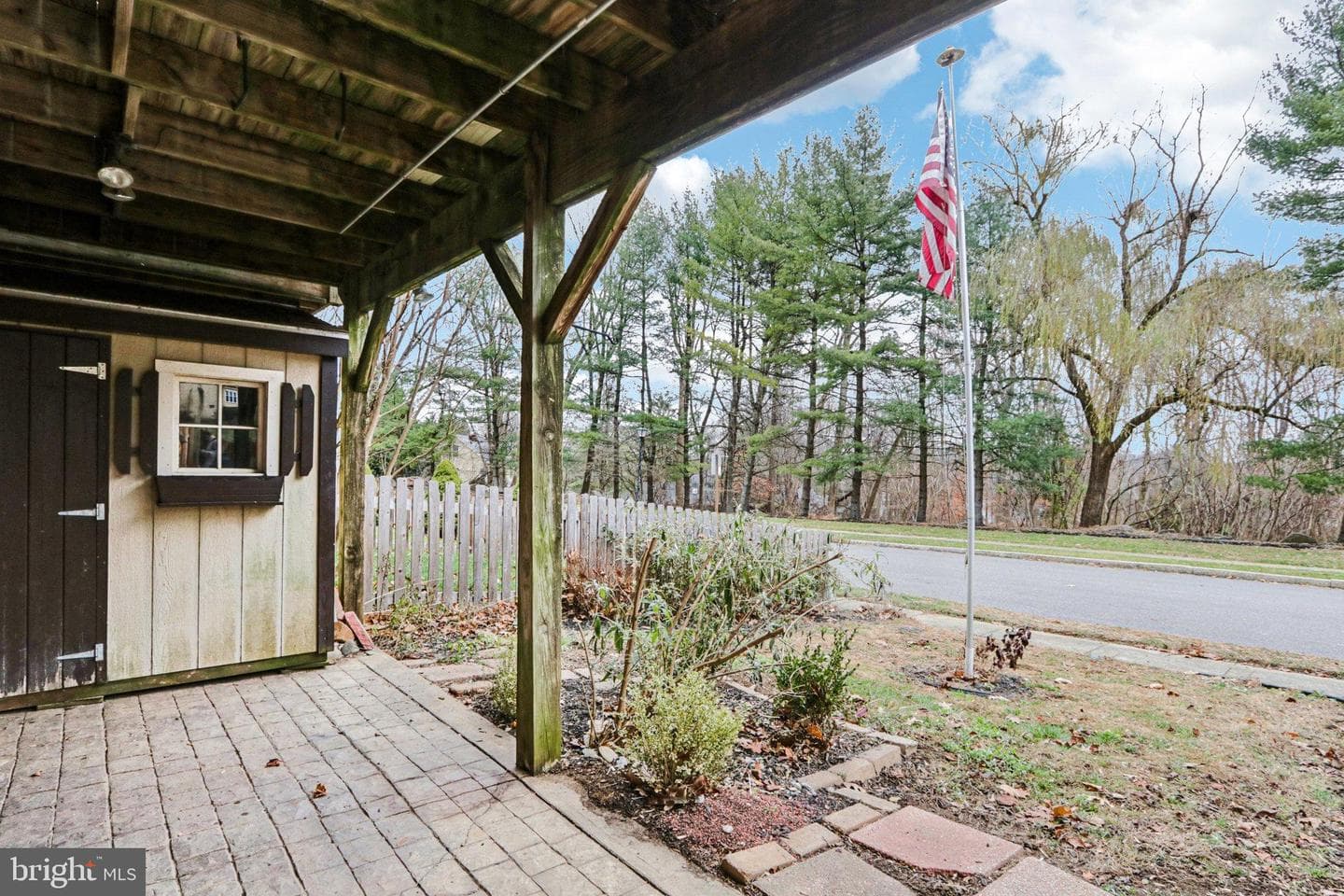 120 Eaton Drive photo 25