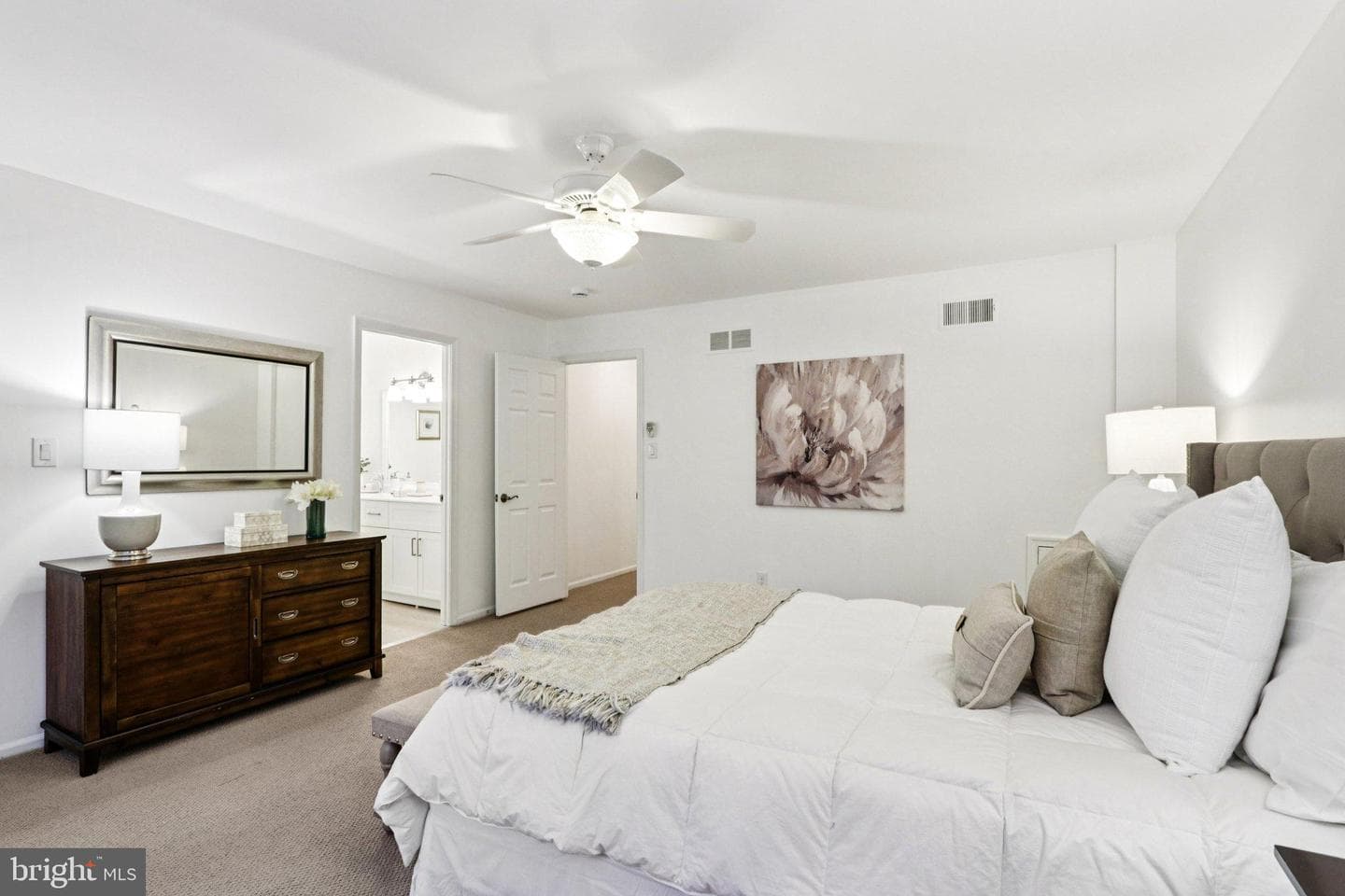 120 Eaton Drive photo 27