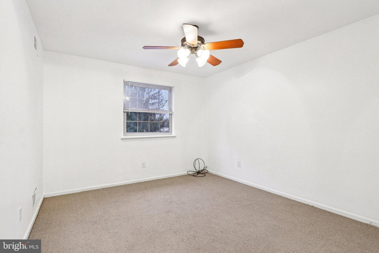 120 Eaton Drive photo 37