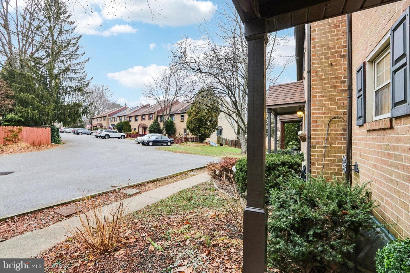 120 Eaton Drive photo 50
