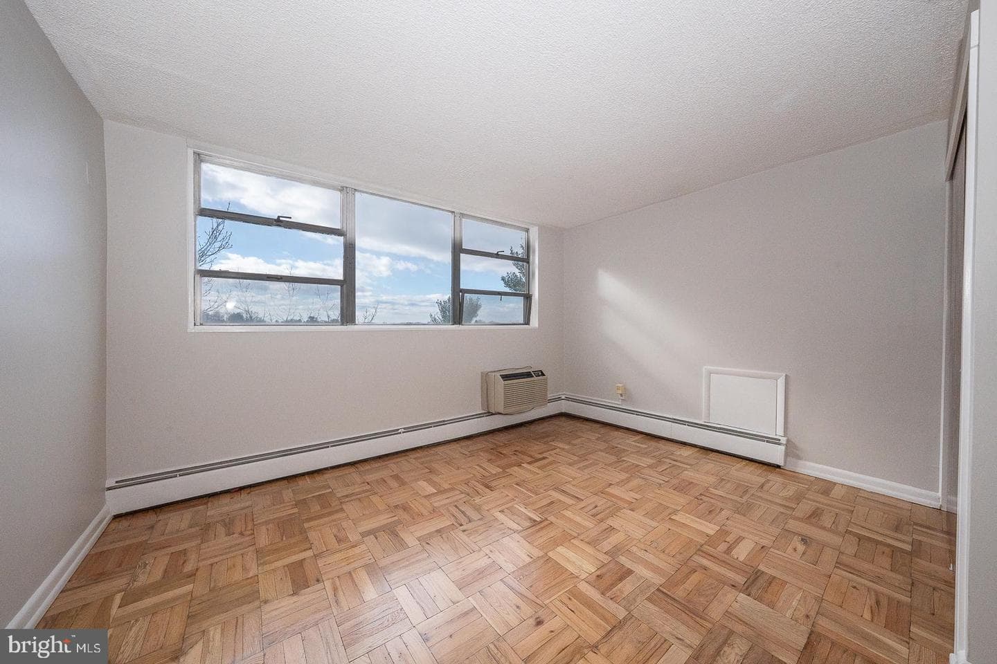 1030 E Lancaster Avenue #702 photo 13