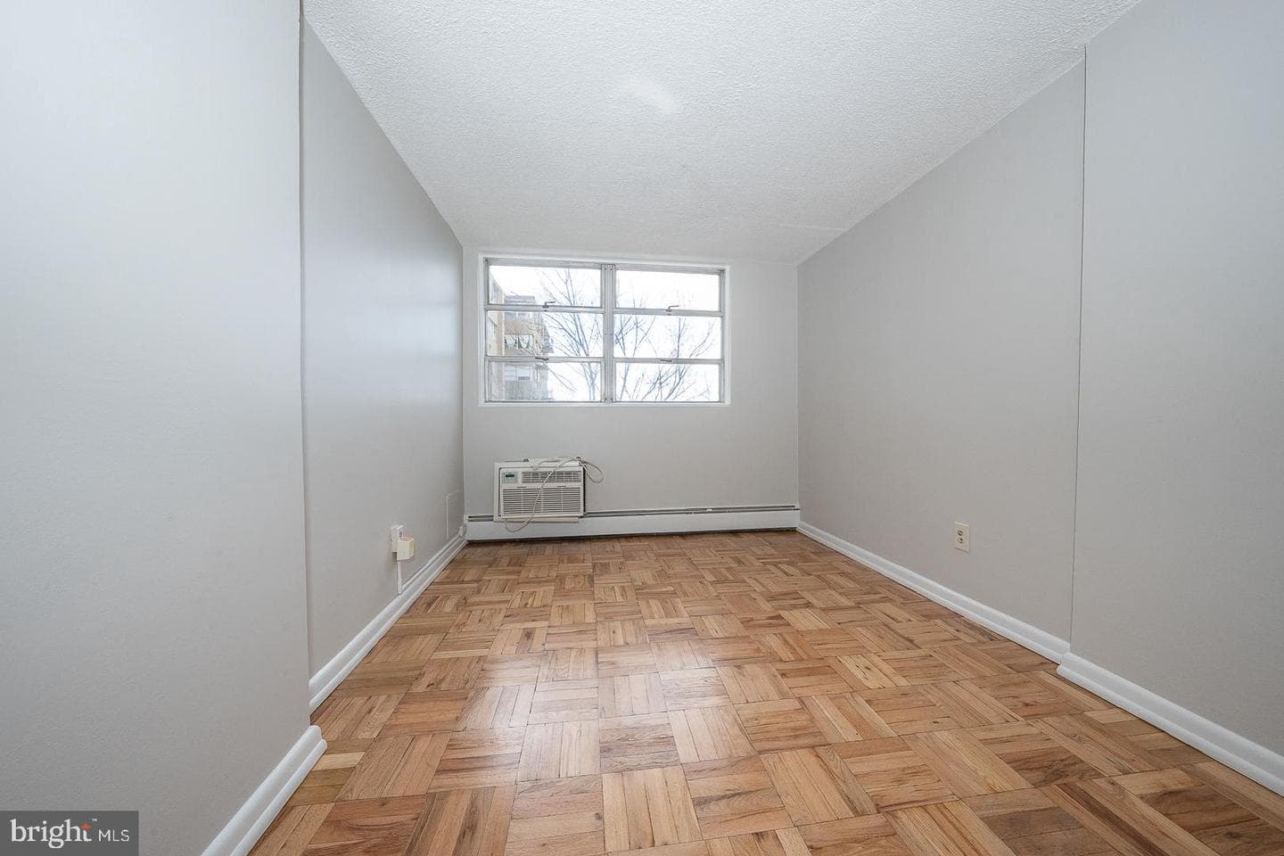 1030 E Lancaster Avenue #702 photo 16