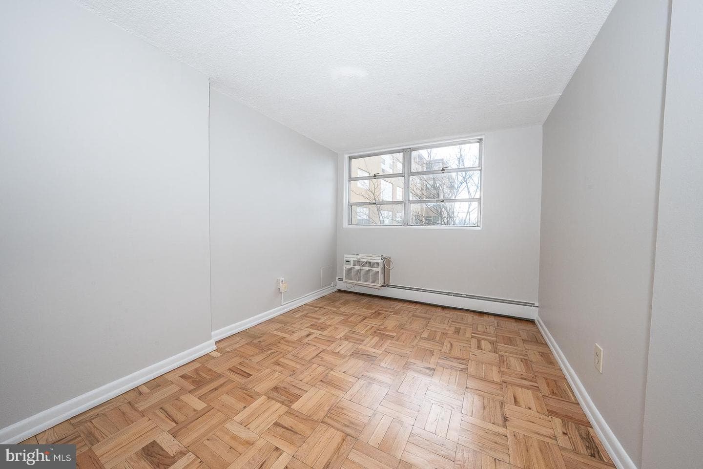1030 E Lancaster Avenue #702 photo 18