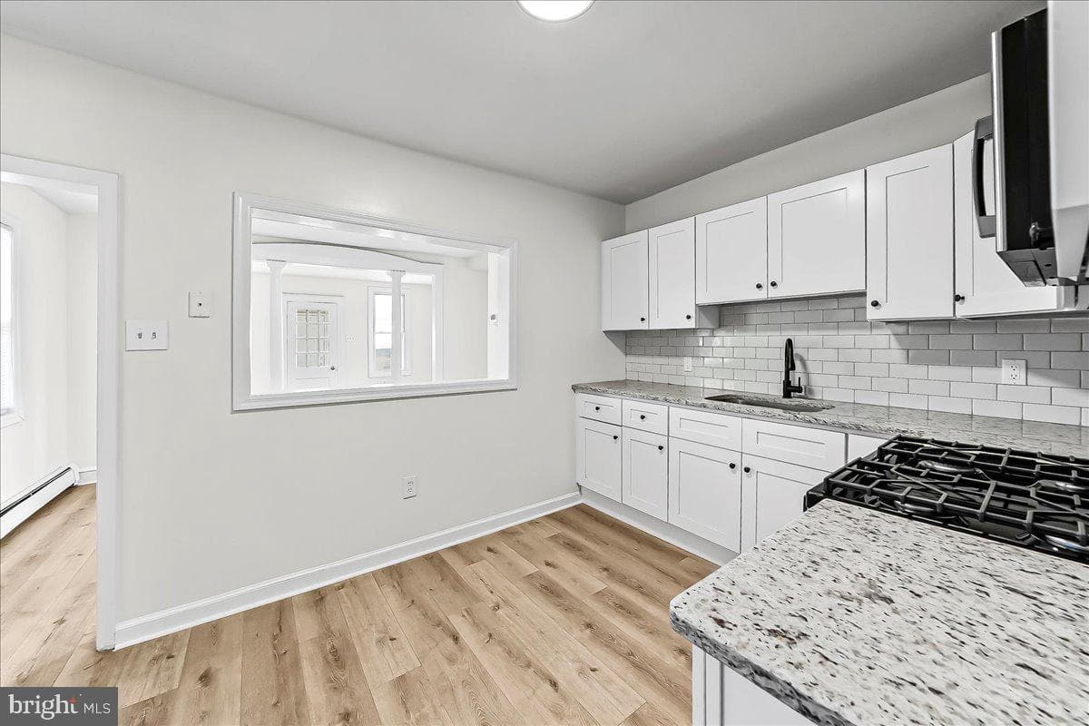 242 Seneca Street photo 14