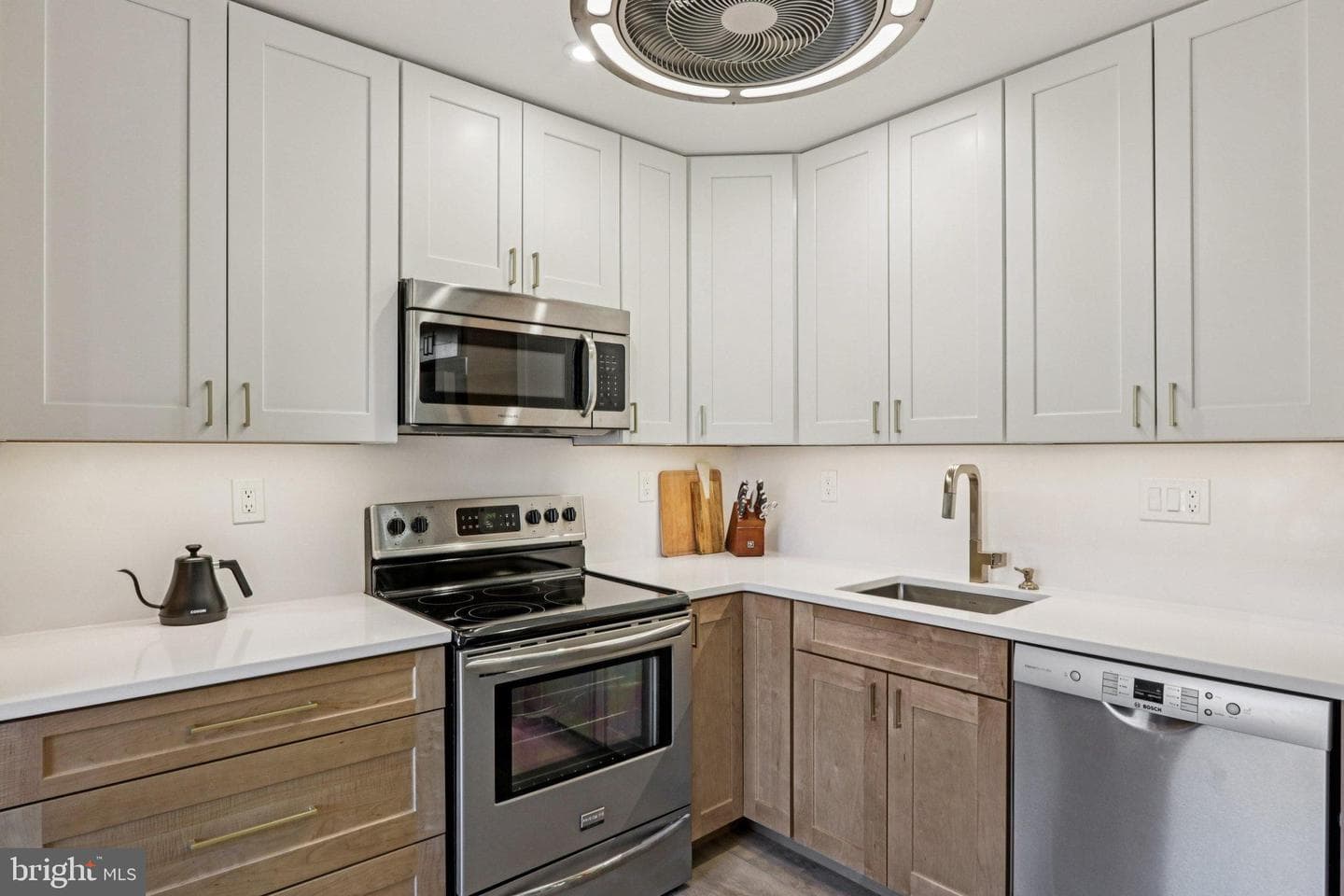 700 Ardmore Avenue #229 photo 13