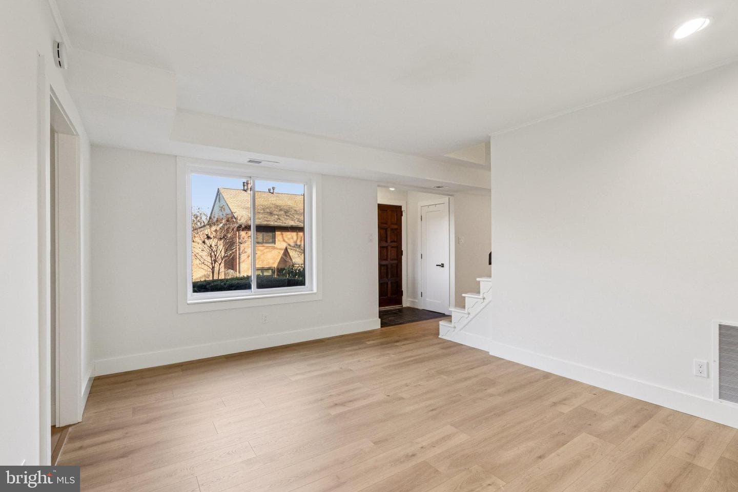700 Ardmore Avenue #229 photo 16