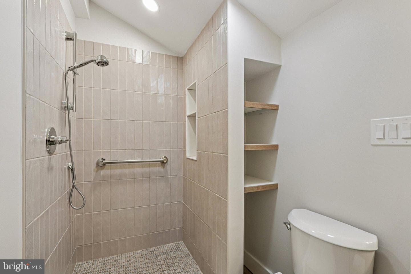700 Ardmore Avenue #229 photo 30