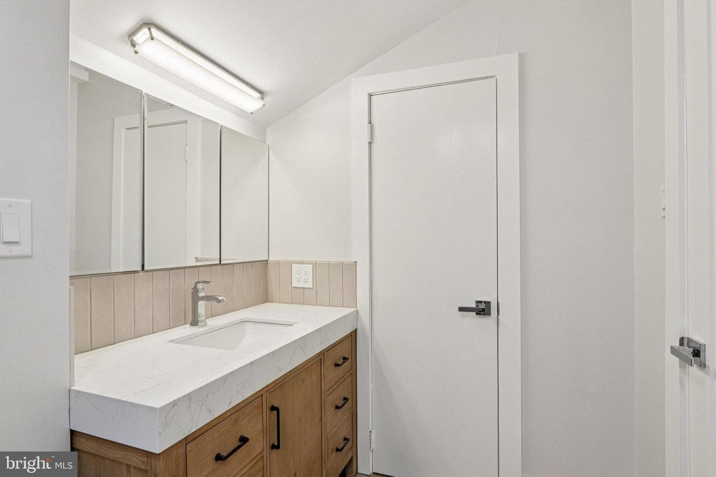 700 Ardmore Avenue #229 photo 32