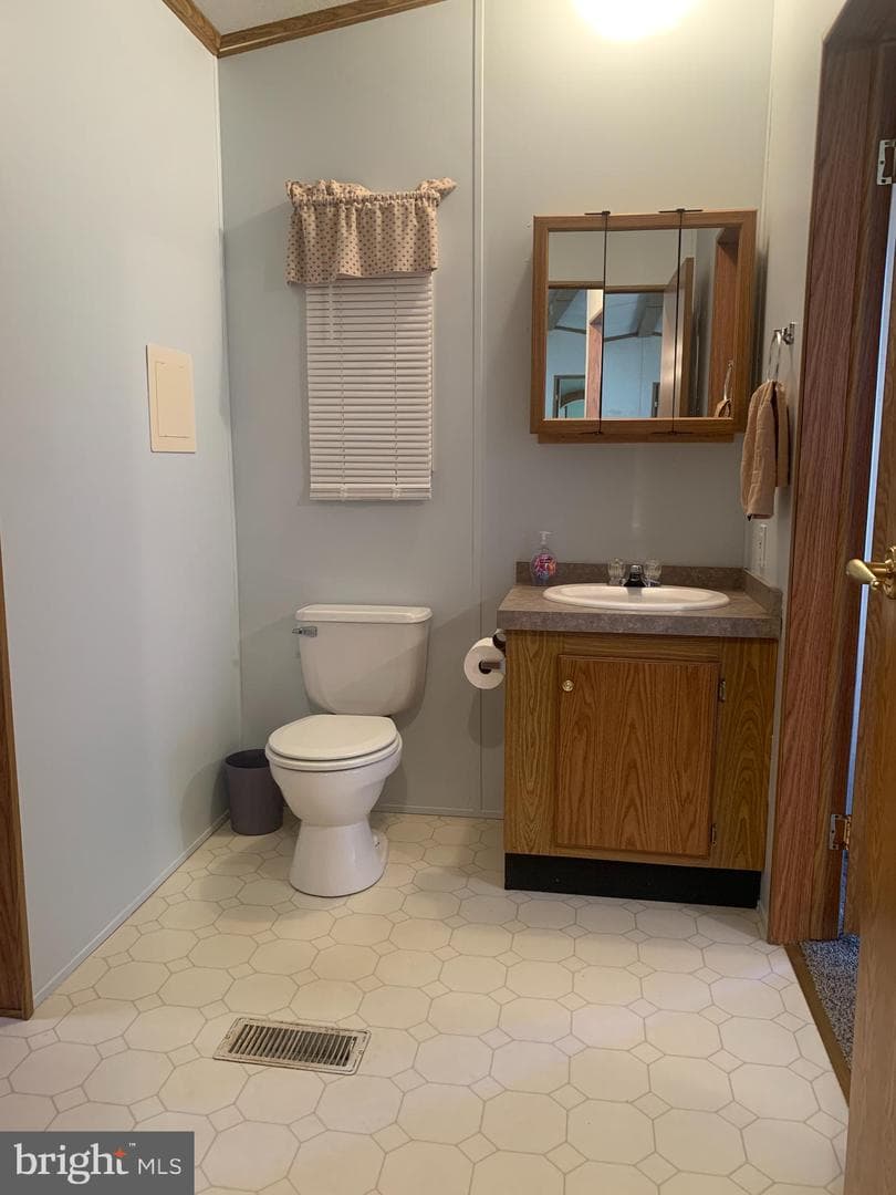 51 Lake Drive photo 13