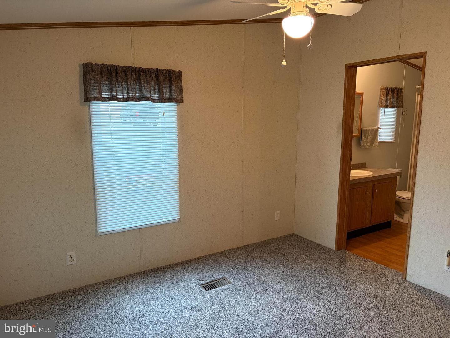 51 Lake Drive photo 18