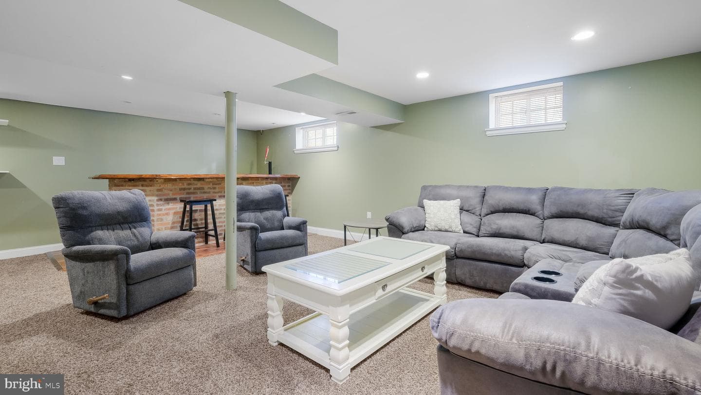 184 Woodlark Lane photo 14
