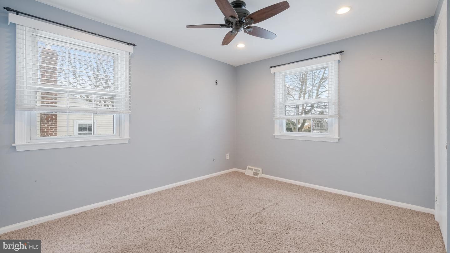 184 Woodlark Lane photo 22