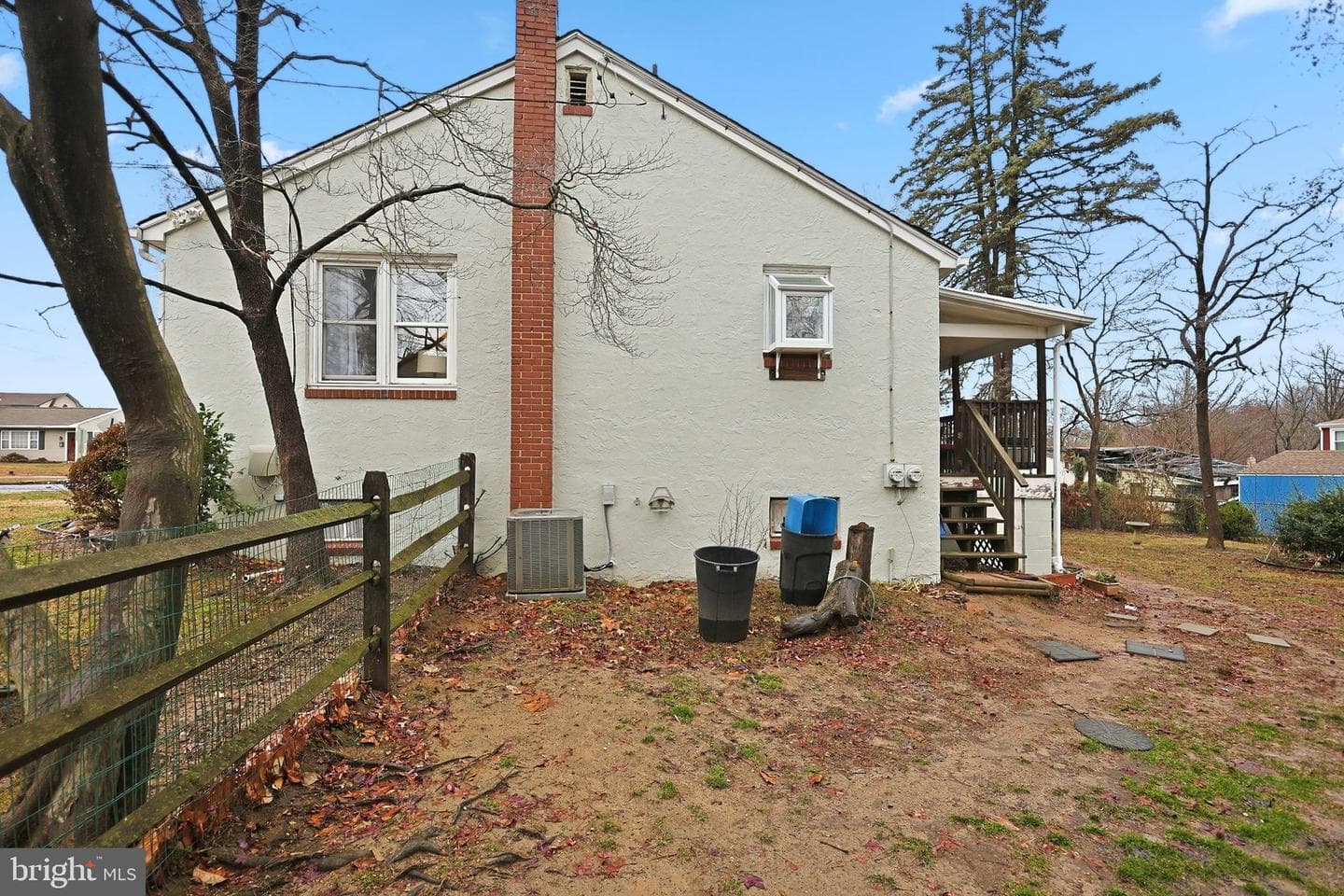 945 1st Ave photo 15