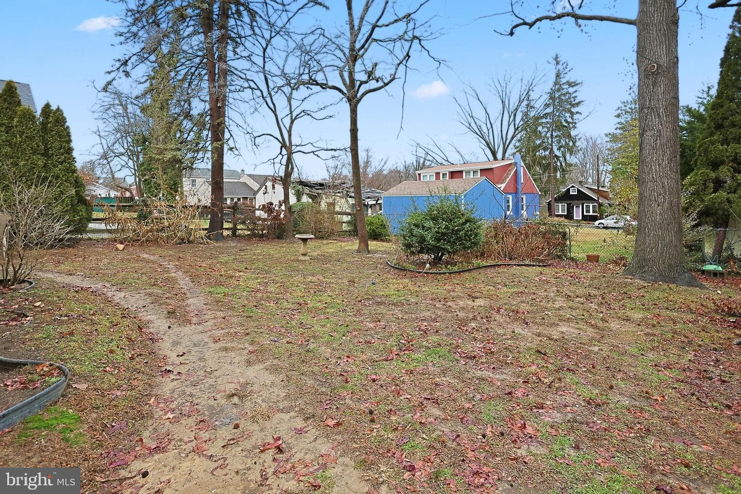945 1st Ave photo 17