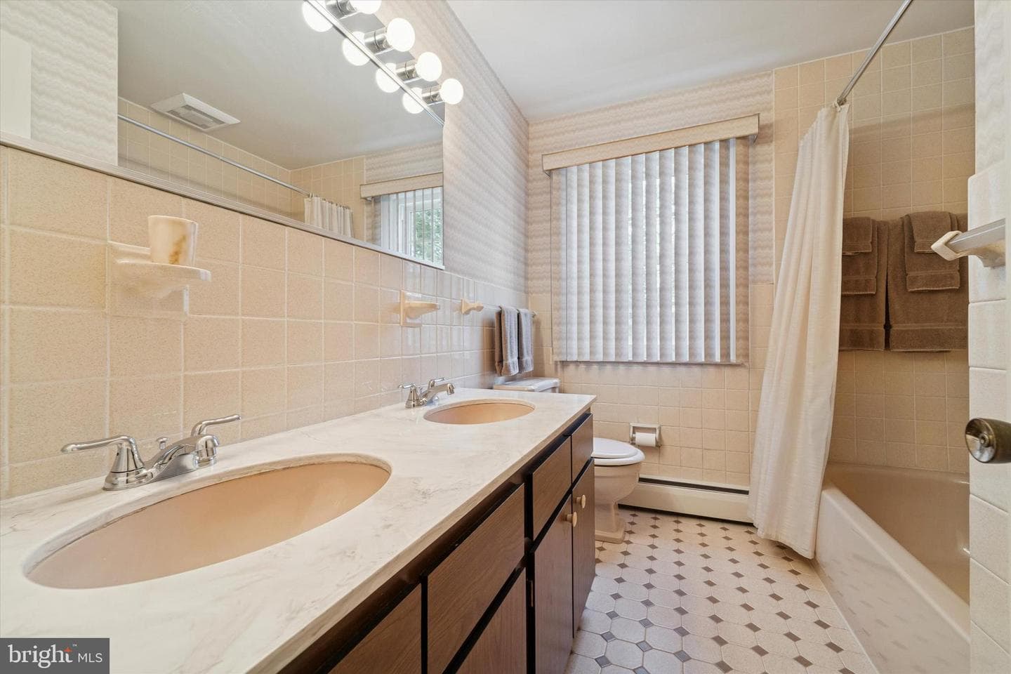7 Todmorden Drive photo 20