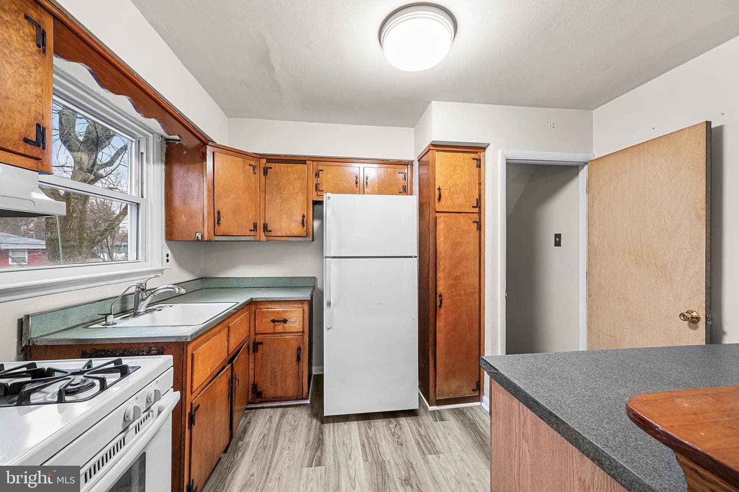1108 Providence Road photo 11