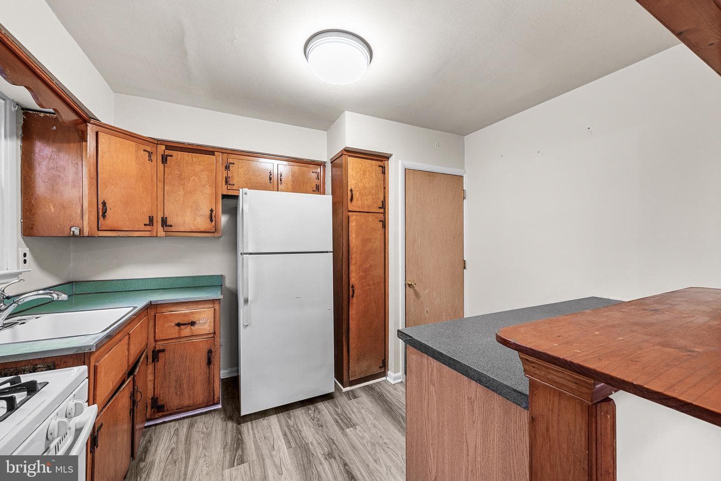 1108 Providence Road photo 12
